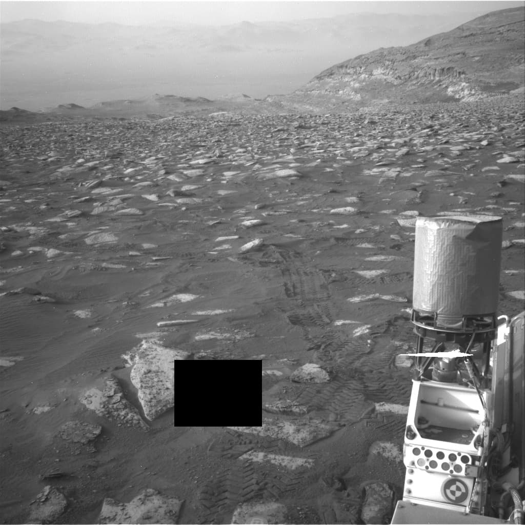 Mars image captured by NAV_RIGHT_B on Curiosity