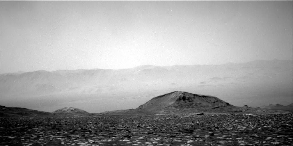 Mars image captured by NAV_RIGHT_B on Curiosity
