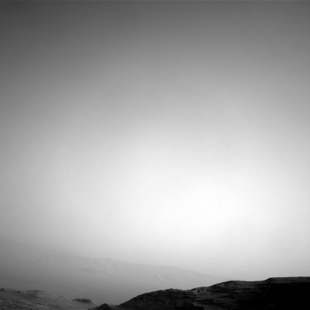 Mars image captured by NAV_RIGHT_B on Curiosity