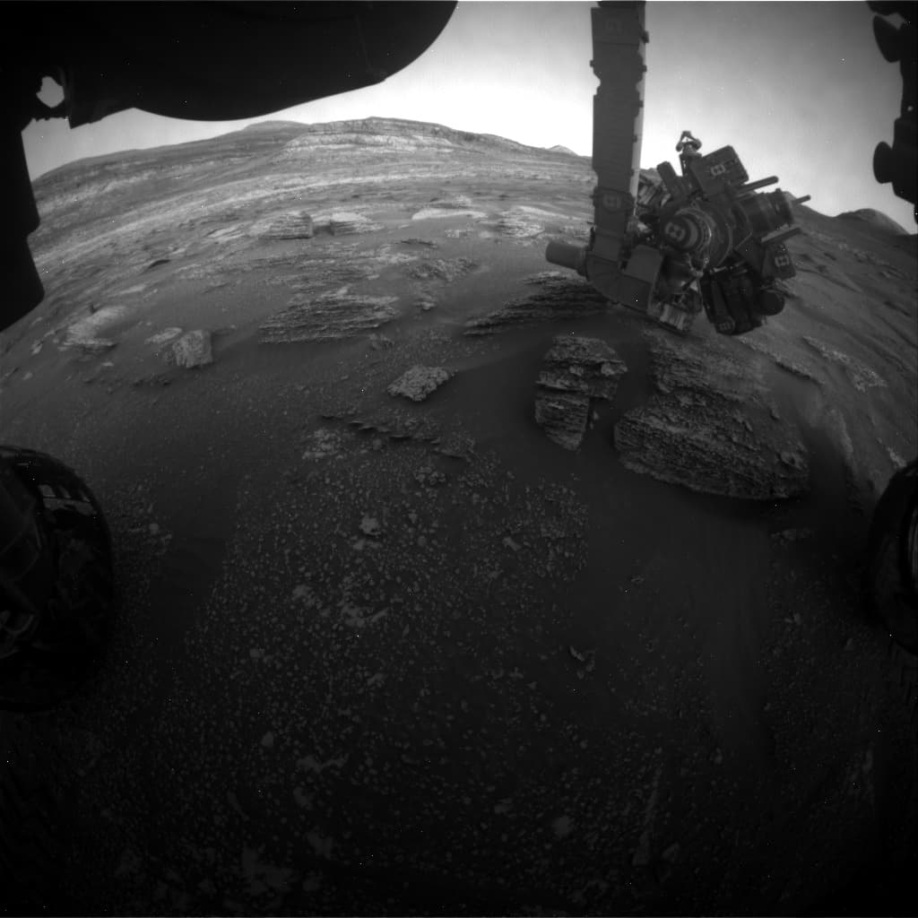 Mars image captured by FHAZ_LEFT_B on Curiosity