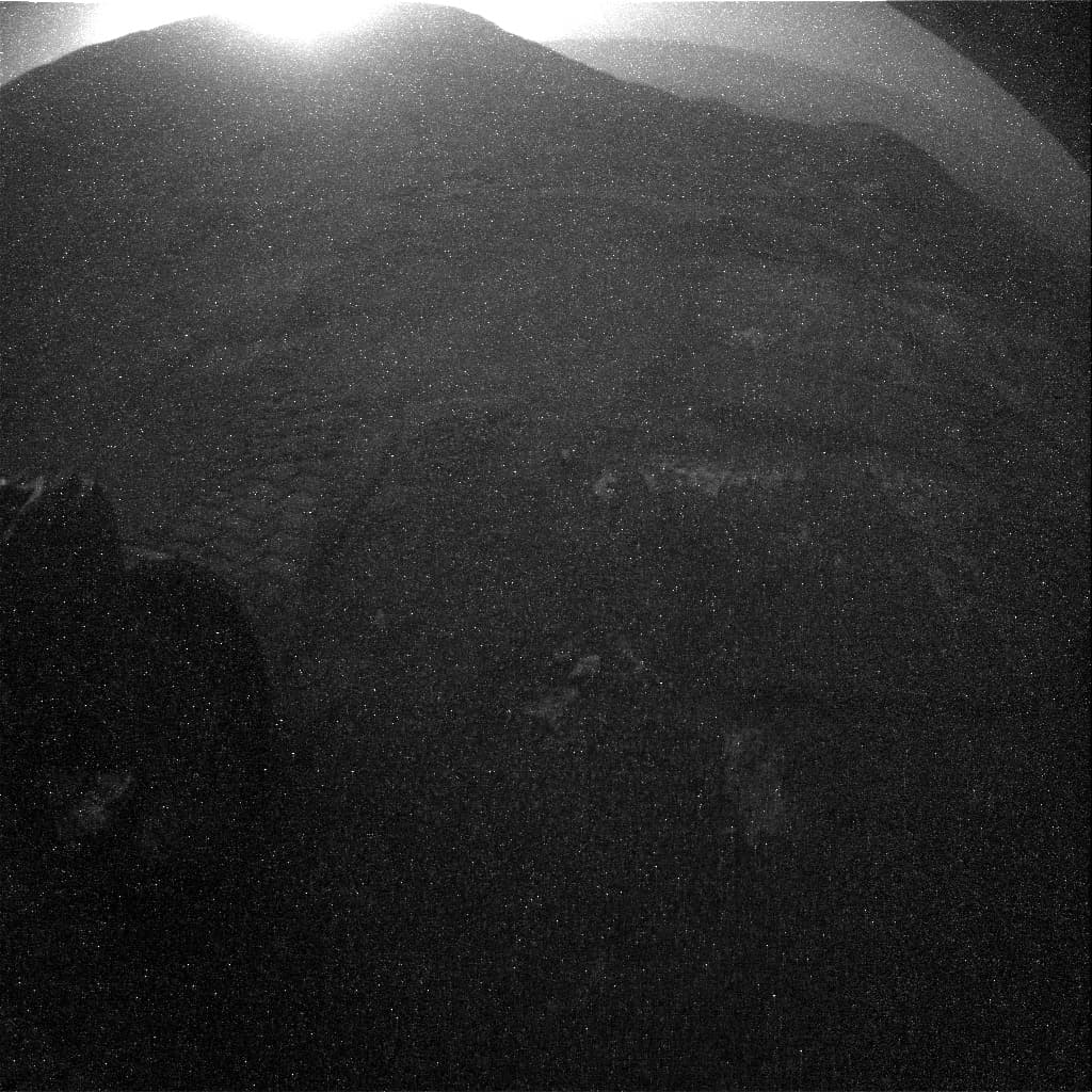 Mars image captured by RHAZ_RIGHT_B on Curiosity