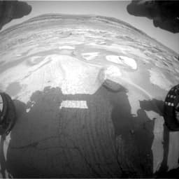 Mars image captured by FHAZ_RIGHT_B on Curiosity
