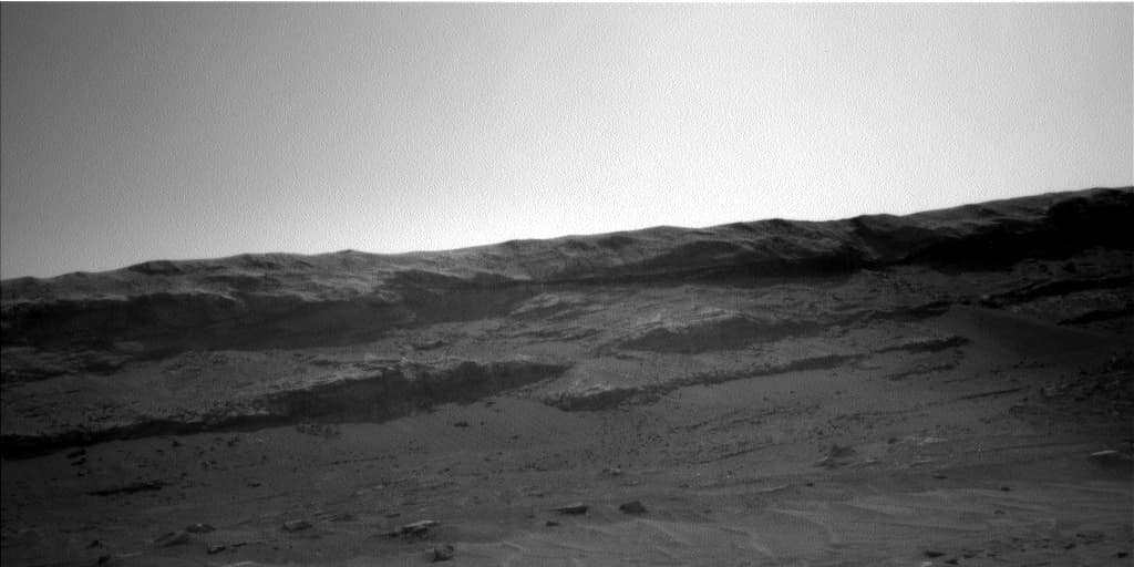 Mars image captured by NAV_LEFT_B on Curiosity