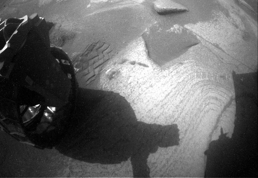 Mars image captured by RHAZ_LEFT_B on Curiosity