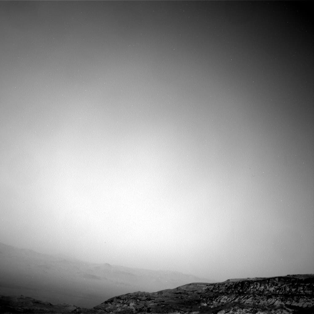 Mars image captured by NAV_RIGHT_B on Curiosity