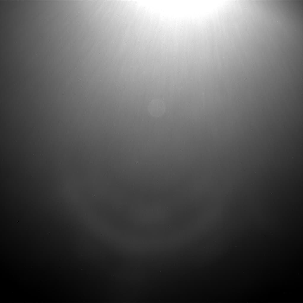 Mars image captured by NAV_RIGHT_B on Curiosity