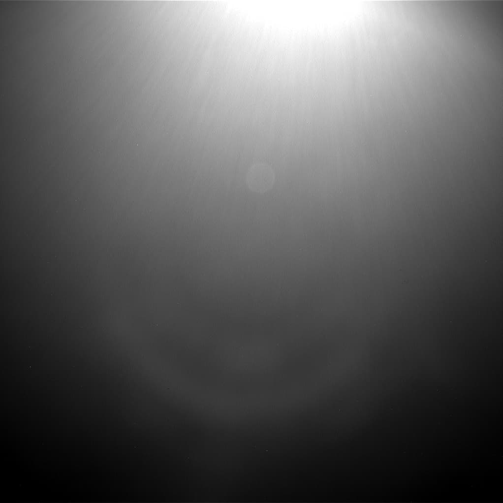 Mars image captured by NAV_RIGHT_B on Curiosity