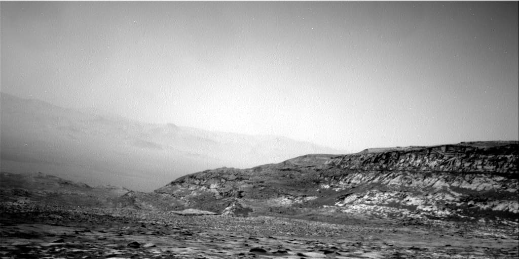 Mars image captured by NAV_RIGHT_B on Curiosity