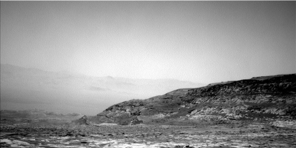 Mars image captured by NAV_LEFT_B on Curiosity