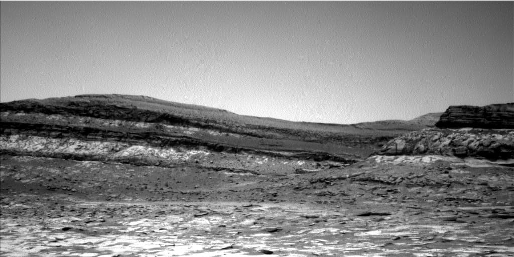 Mars image captured by NAV_LEFT_B on Curiosity