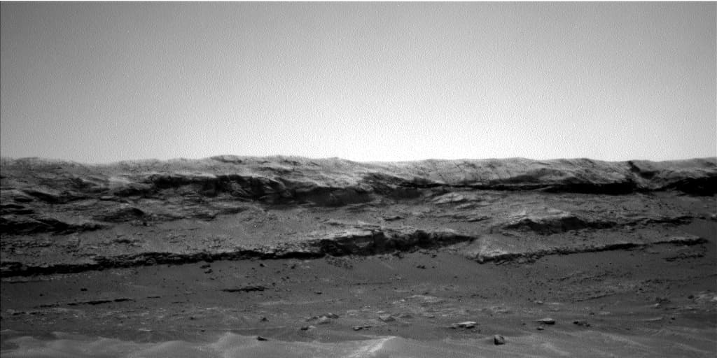 Mars image captured by NAV_LEFT_B on Curiosity
