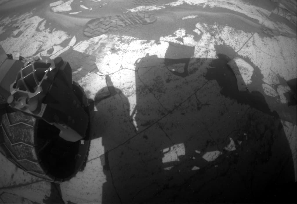 Mars image captured by RHAZ_LEFT_B on Curiosity