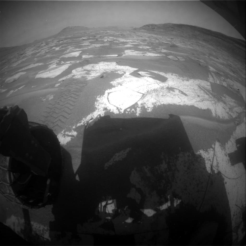 Mars image captured by RHAZ_RIGHT_B on Curiosity