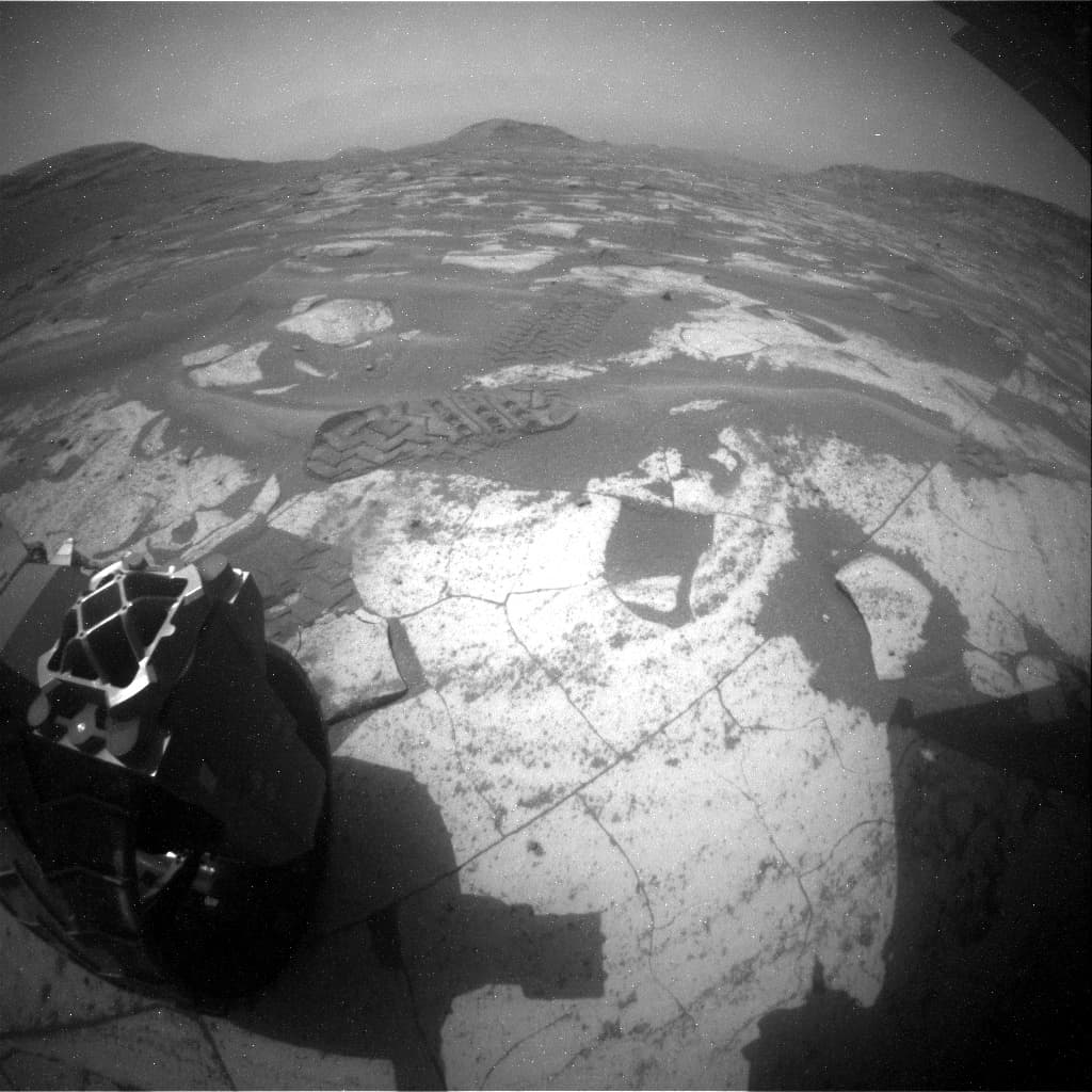 Mars image captured by RHAZ_LEFT_B on Curiosity