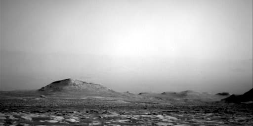 Mars image captured by NAV_RIGHT_B on Curiosity
