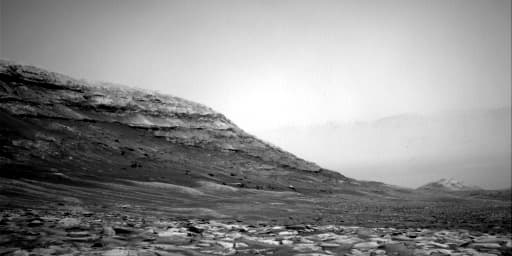 Mars image captured by NAV_RIGHT_B on Curiosity