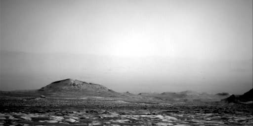 Mars image captured by NAV_RIGHT_B on Curiosity