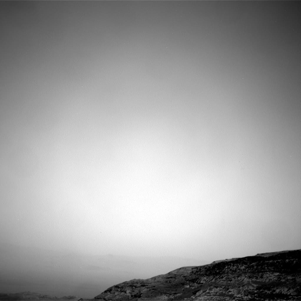 Mars image captured by NAV_RIGHT_B on Curiosity