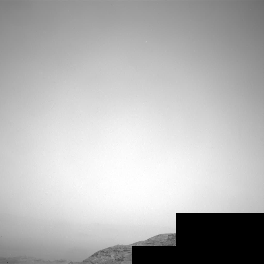 Mars image captured by NAV_RIGHT_B on Curiosity