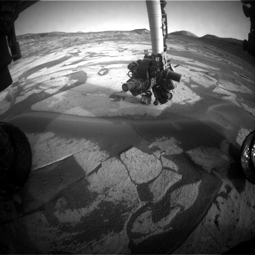 Mars image captured by FHAZ_LEFT_B on Curiosity