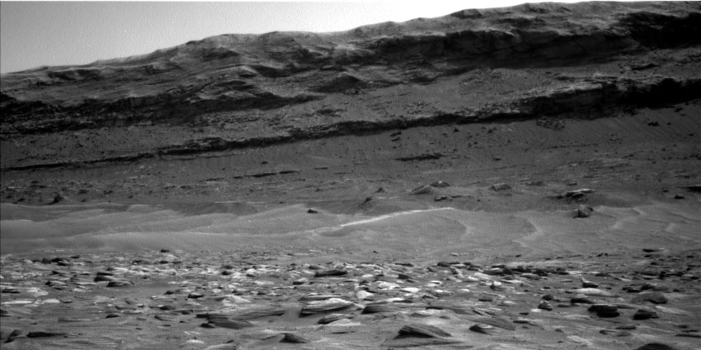 Mars image captured by NAV_LEFT_B on Curiosity