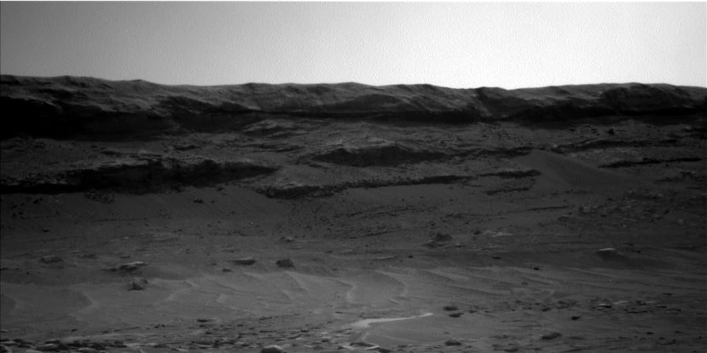 Mars image captured by NAV_LEFT_B on Curiosity