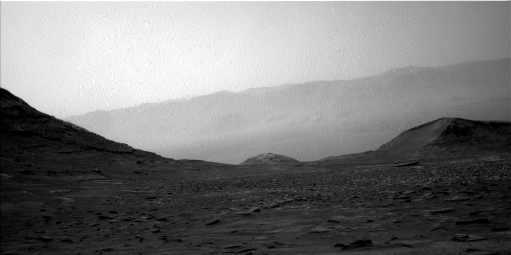 Mars image captured by NAV_LEFT_B on Curiosity