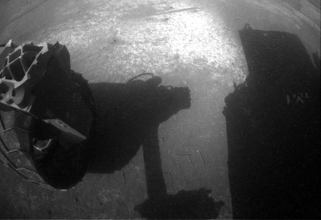 Mars image captured by RHAZ_LEFT_B on Curiosity