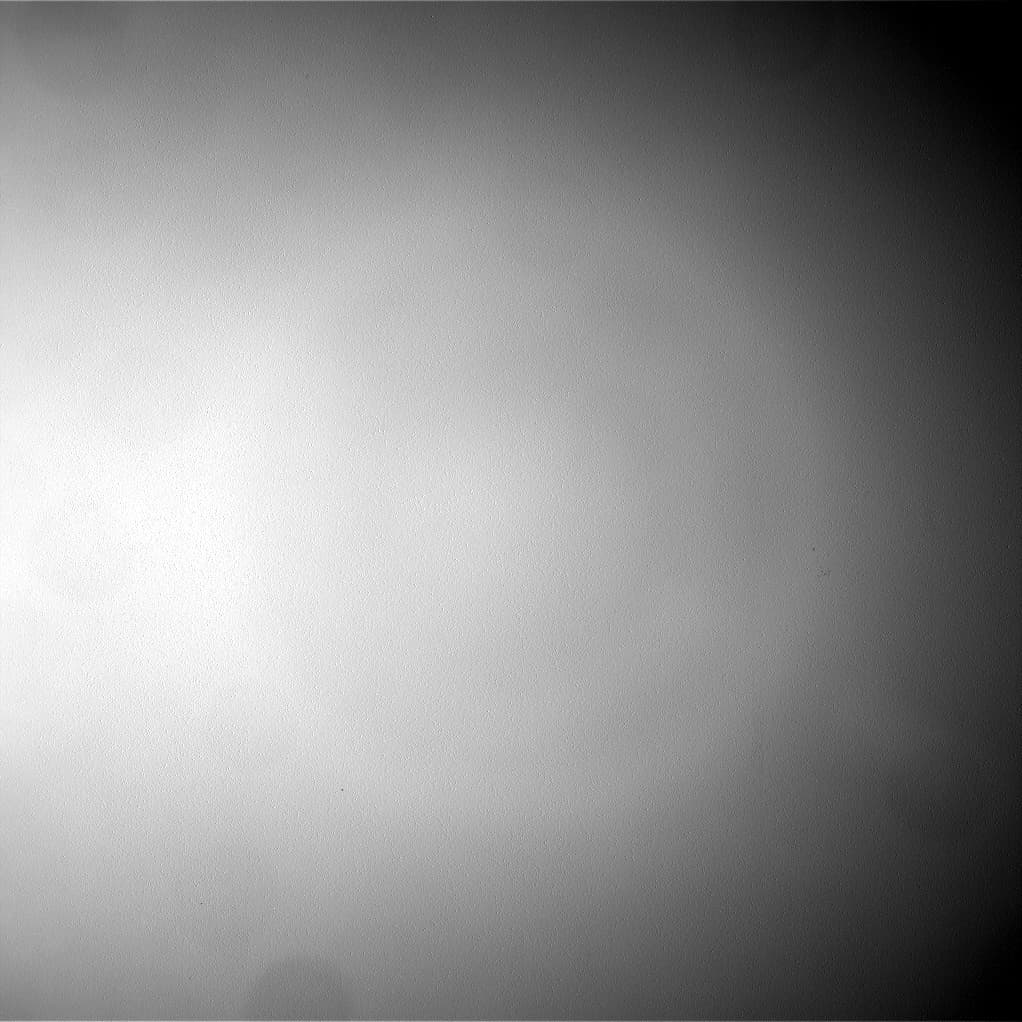Mars image captured by NAV_RIGHT_B on Curiosity