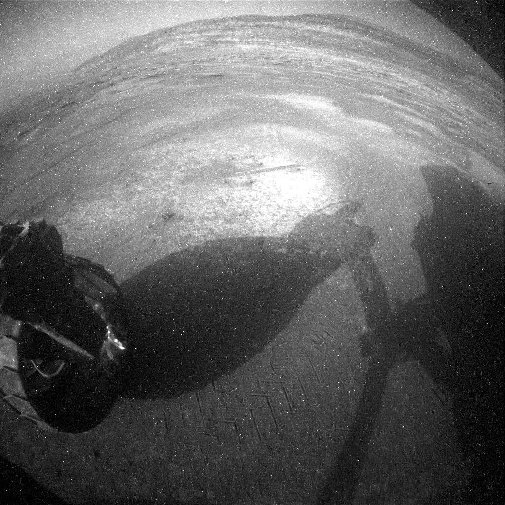 Mars image captured by RHAZ_RIGHT_B on Curiosity