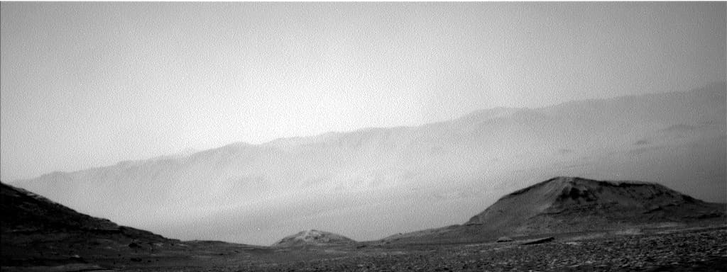 Mars image captured by NAV_LEFT_B on Curiosity