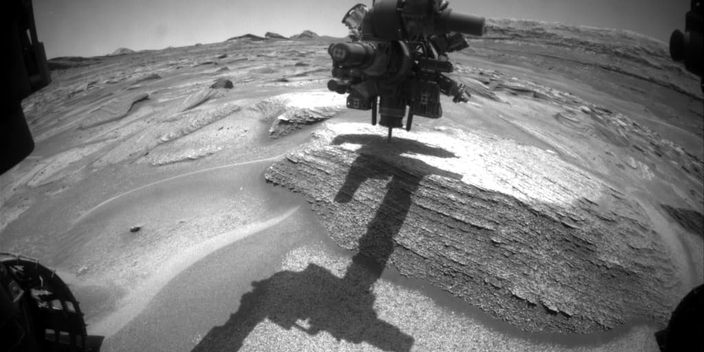 Mars image captured by FHAZ_LEFT_B on Curiosity