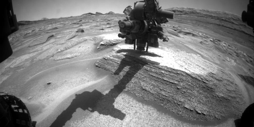 Mars image captured by FHAZ_LEFT_B on Curiosity