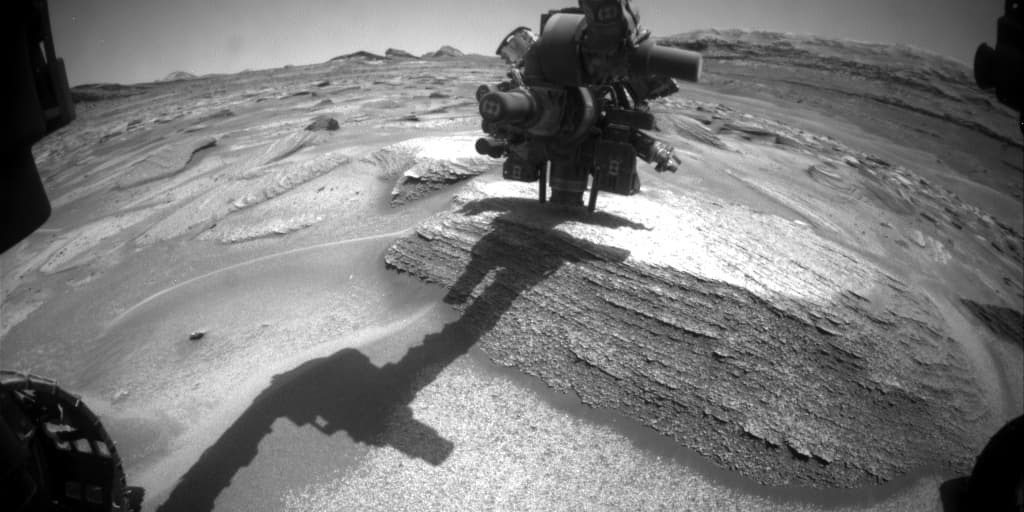 Mars image captured by FHAZ_LEFT_B on Curiosity