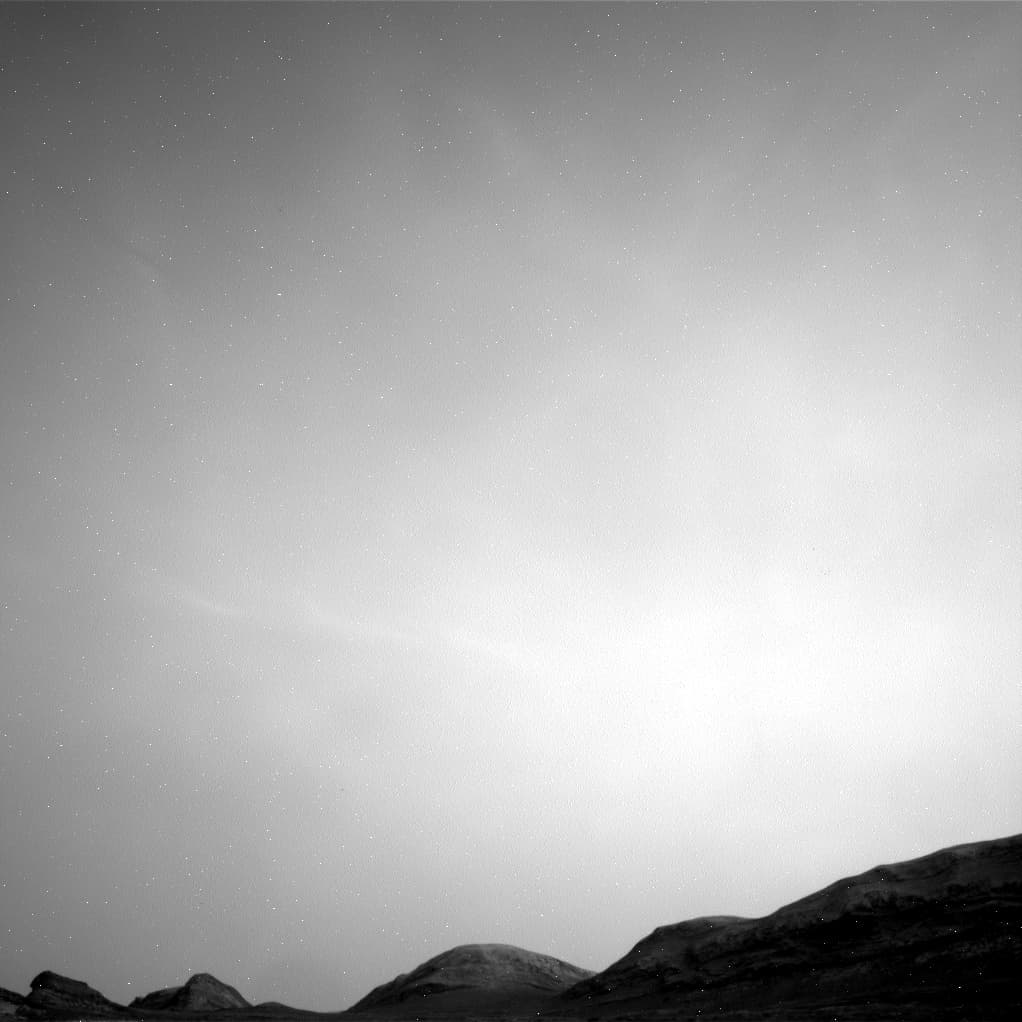 Mars image captured by NAV_RIGHT_B on Curiosity