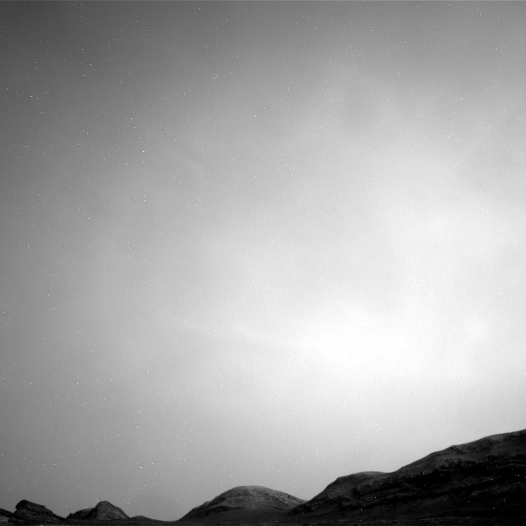 Mars image captured by NAV_RIGHT_B on Curiosity