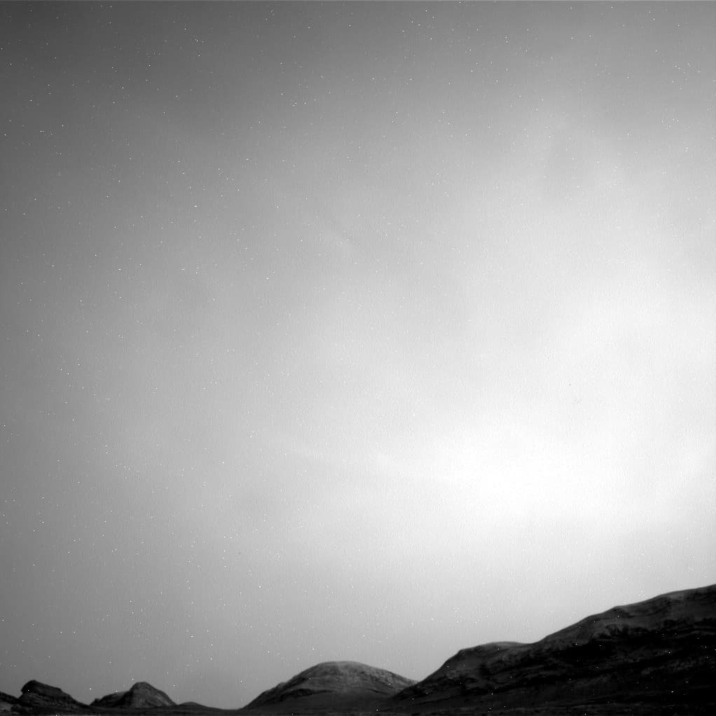 Mars image captured by NAV_RIGHT_B on Curiosity