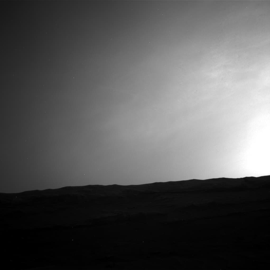 Mars image captured by NAV_RIGHT_B on Curiosity