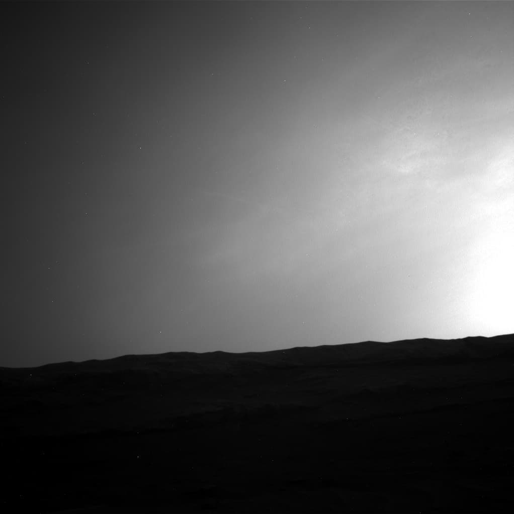 Mars image captured by NAV_RIGHT_B on Curiosity