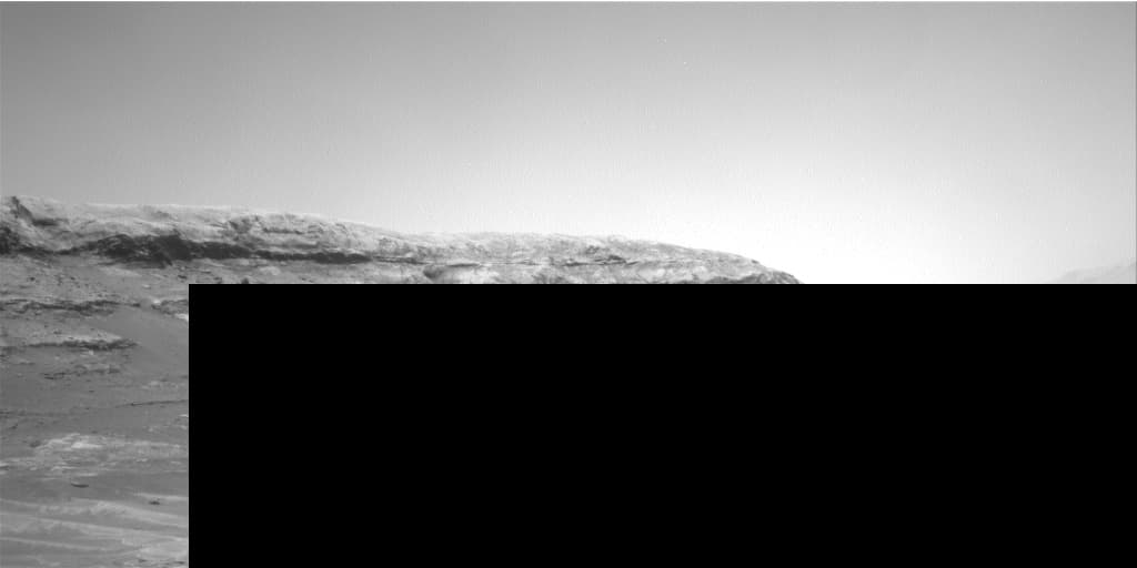 Mars image captured by NAV_RIGHT_B on Curiosity