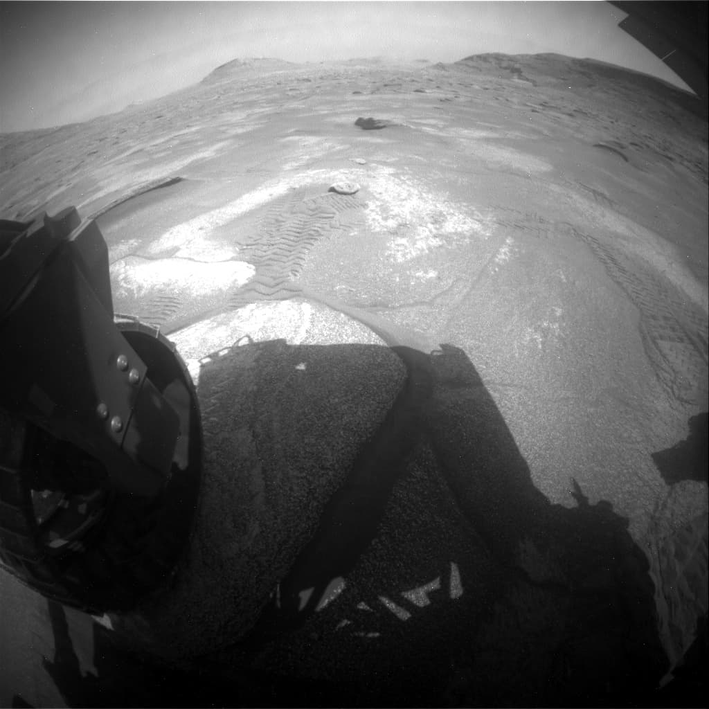 Mars image captured by RHAZ_LEFT_B on Curiosity