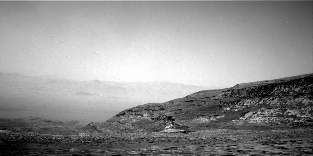 Mars image captured by NAV_RIGHT_B on Curiosity