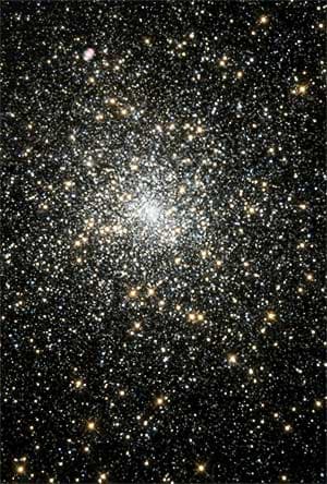 NASA – Researchers Seek ‘Heart’ of Black Hole Mystery