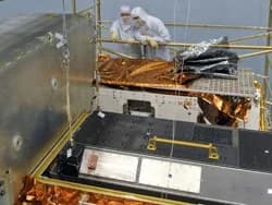 NASA – Astronauts Visit NASA Goddard for Training to Service Hubble