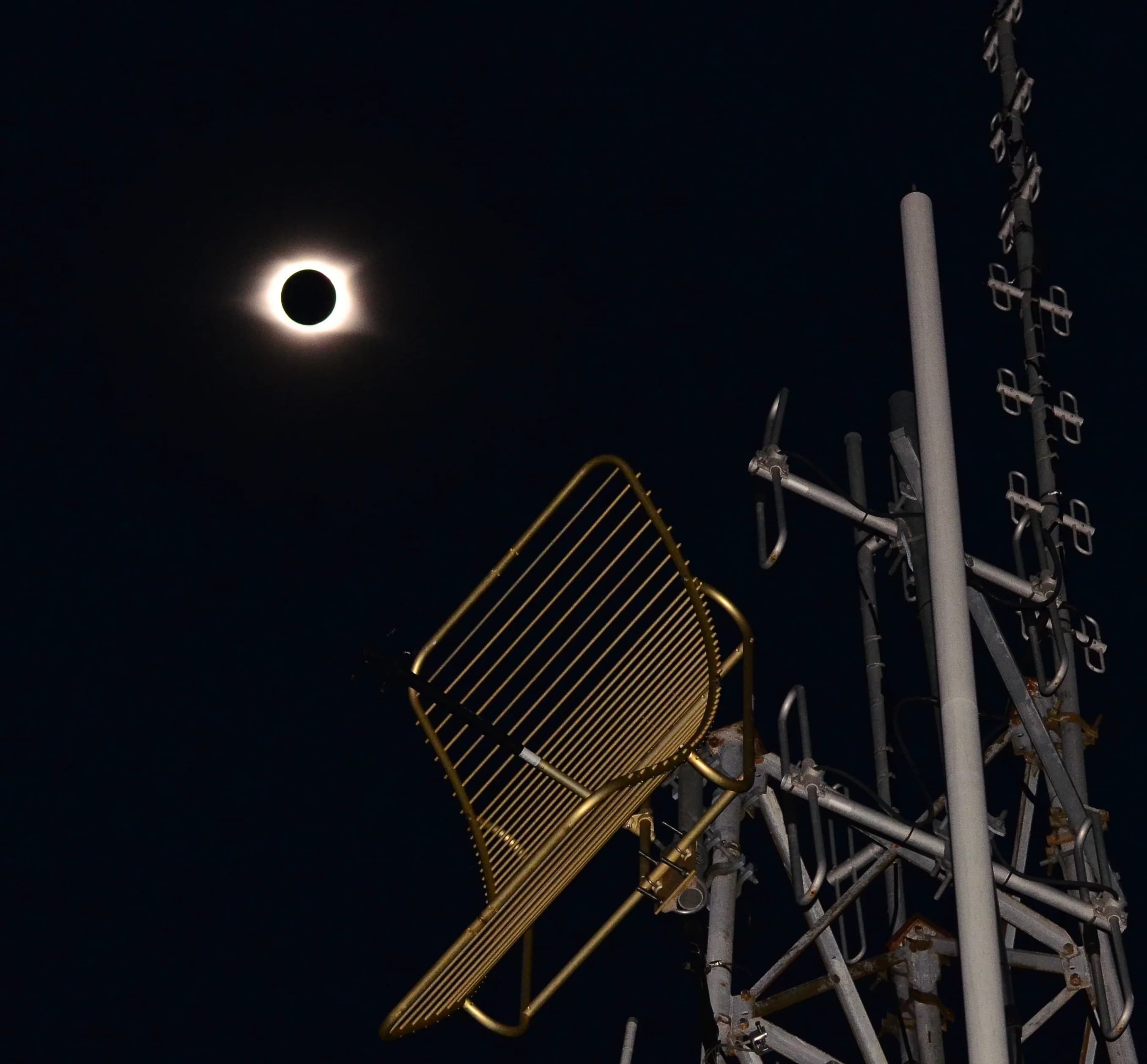 Ham Radio Operators, We Need Your Help During Solar Eclipses!