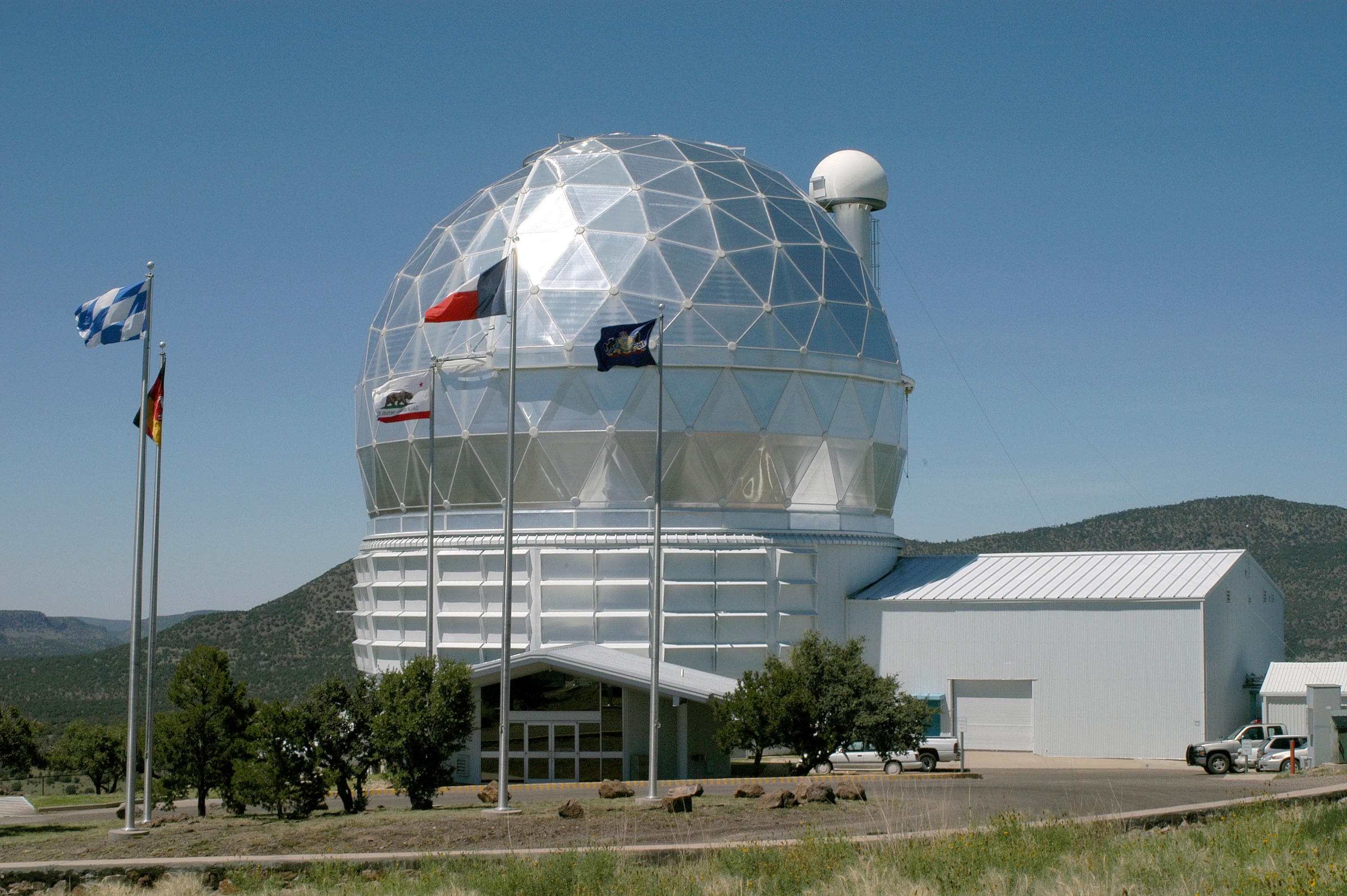 Join the Dark Energy Explorers for an Exclusive Telescope Tour!