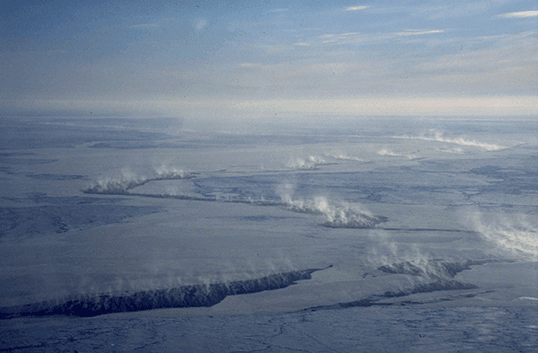 Cracked sea ice stirs up Arctic mercury concern