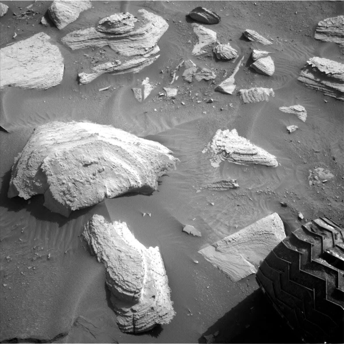 Sols 3957-3959: Curiosity the Cautious Rover!