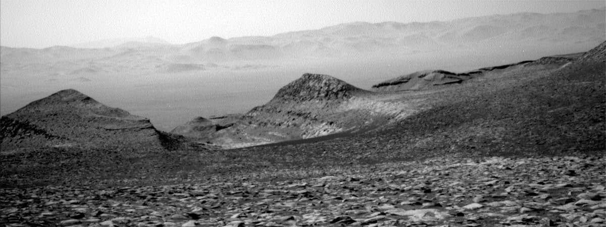 Sols 3998-4000: Four Thousand Sols of Exploration