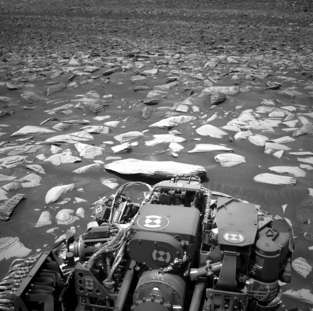 Sols 4070-4072: So Many Textures, So Little Time